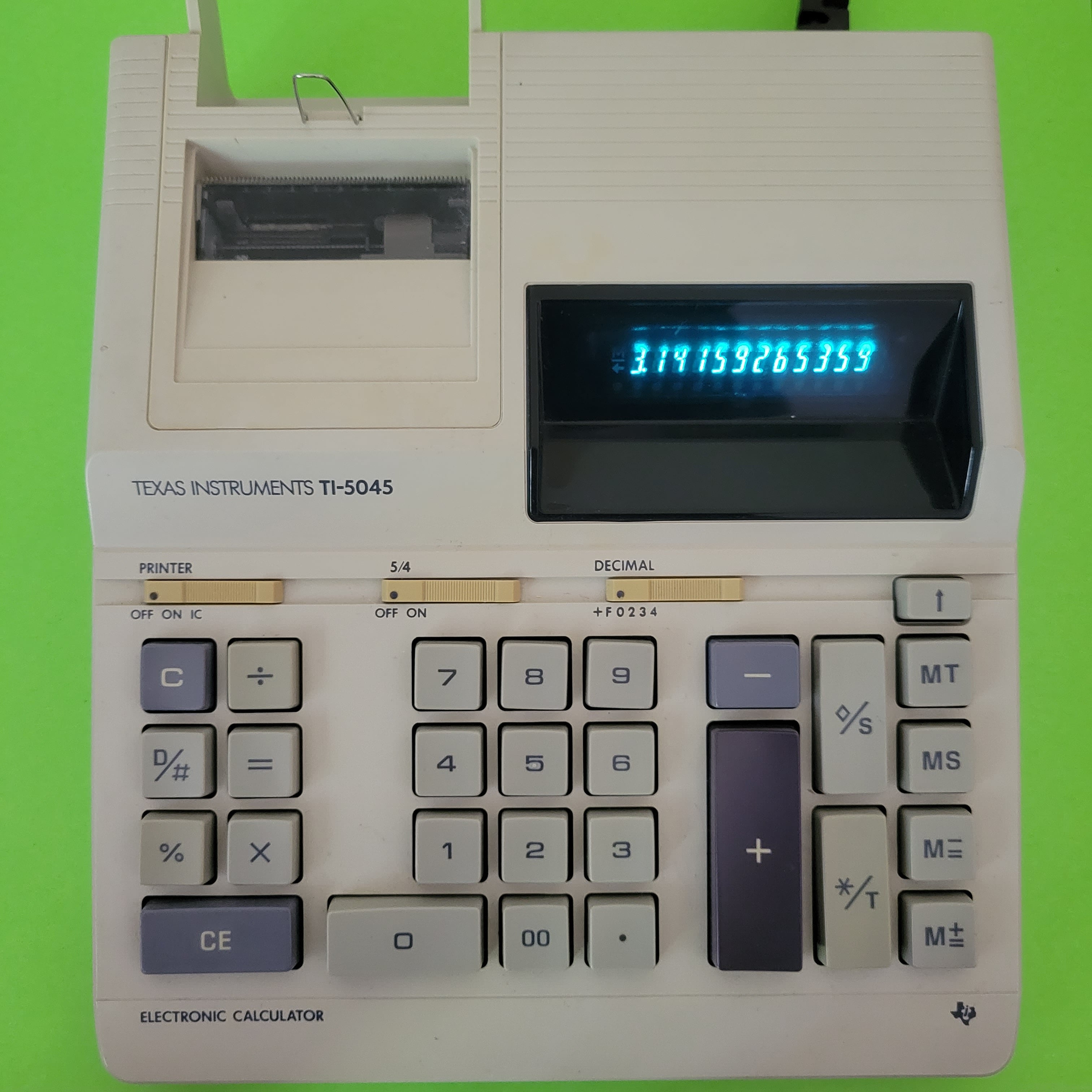 an image of a texas instruments ti-5045 desktop calculator